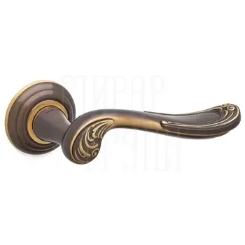 Дверная ручка на розетке Mandelli "Lord" 1021