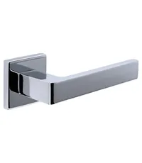 Дверная ручка Extreza Hi-Tech "Enzo" (Энзо) 117 на квадратной розетке R11