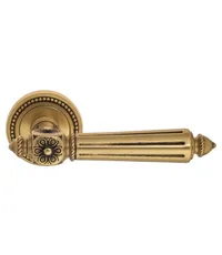 Дверная ручка на розетке Venezia "CASTELLO" D3