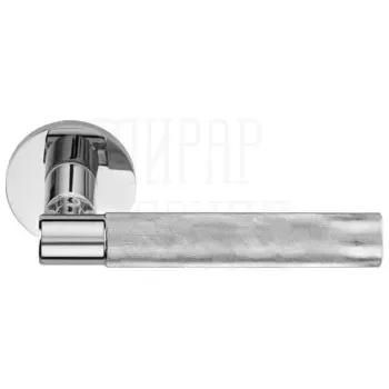 Дверная ручка на круглой розетке Pasini "Techno Line" 7211 (0037) (текстура -"полосы")