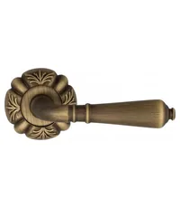 Дверная ручка на розетке Venezia "VIGNOLE" D5