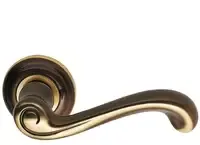 Дверная ручка на розетке Mandelli "Castiglia" 441