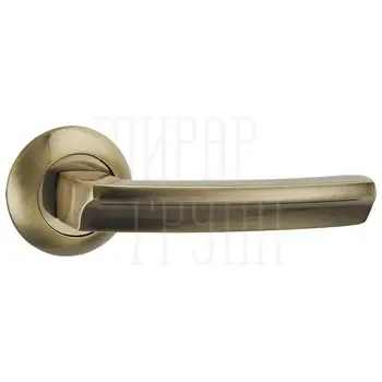 Дверная ручка Punto (Пунто) на круглой розетке "ALFA" TL