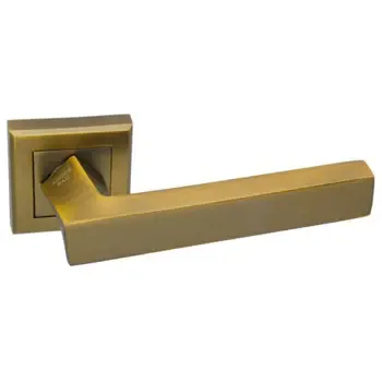 Дверная ручка на квадратной розетке ADDEN BAU "Virata" Q306