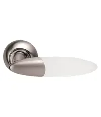 Дверные ручки на круглой розетке Archie S010 113