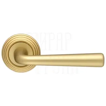 Дверная ручка Extreza "Sandro" (Сандро) 332 на круглой розетке R05