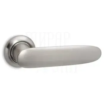 Дверная ручка на круглой розетке Convex 2225