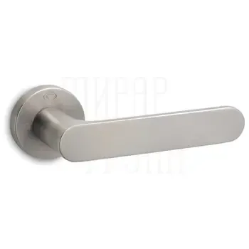 Дверная ручка на круглой розетке Convex 2005