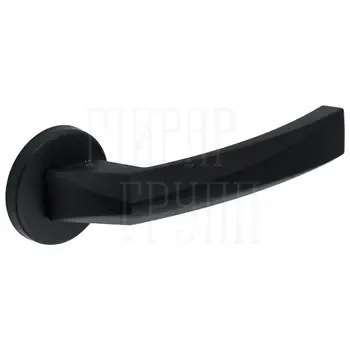 Дверная ручка Extreza Hi-Tech "Elio" (Элио) 109 на круглой розетке R12