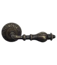 Дверная ручка на розетке Venezia "GIFESTION" D4