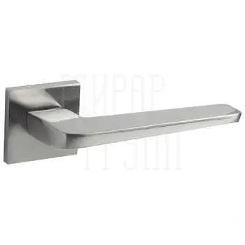 Дверная ручка Ajax (Аякс) на квадратной розетке "FAME" JS