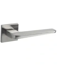 Дверная ручка Ajax (Аякс) на квадратной розетке "FAME" JS