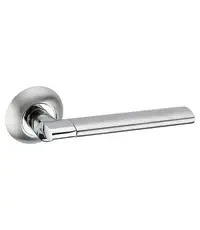 Дверная ручка на круглой розетке ADDEN BAU "Line" A142