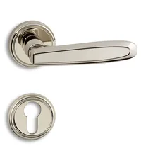 Дверная ручка на розетке Salice Paolo "Cassia" 3250