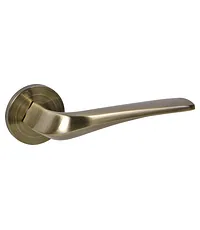 Дверная ручка на круглой розетке Fuaro (Фуаро) "SPARK" RS