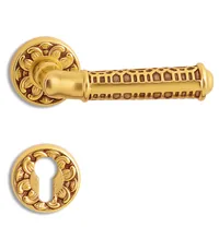 Дверная ручка на розетке Salice Paolo "Giza" 3326