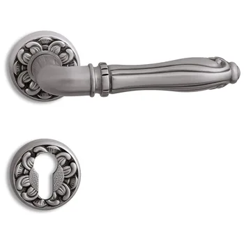 Дверная ручка на розетке Salice Paolo "Cortona" 3365