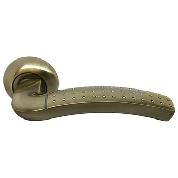 Дверная ручка на круглой розетке RUCETTI RAP 7