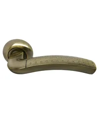 Дверная ручка на круглой розетке RUCETTI RAP 7