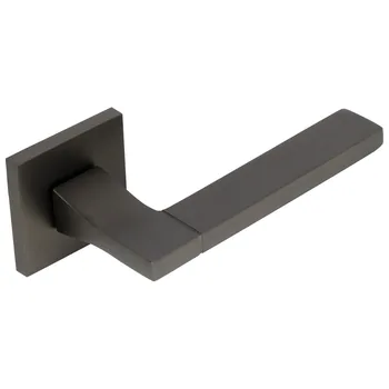 Дверная ручка на квадратной розетке ADDEN BAU "COSMO" S-533