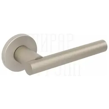 Дверная ручка Extreza HI-TECH "PIVOT" (Пивот) 132 на круглой розетке R16