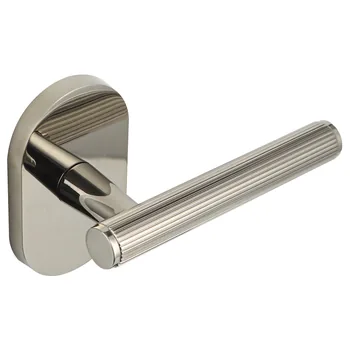 Дверная ручка из латуни в 3-х тренд оттенках Ghobestir "RACHEL" G002 на овальной розетке