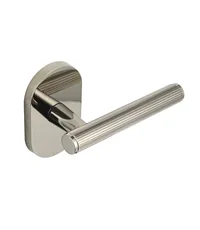 Дверная ручка из латуни в 3-х тренд оттенках Ghobestir "RACHEL" G002 на овальной розетке