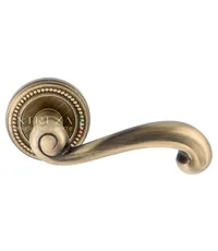 Дверная ручка Extreza "Berta" (Берта) 312 на круглой розетке R03