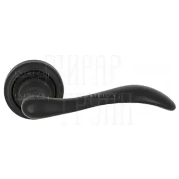 Дверная ручка Extreza "Agata" (Агата) 310 на круглой розетке R01