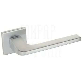 Дверная ручка Fratelli "BOSTON" 8 FS на квадратной розетке