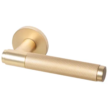 Дверная ручка Armadillo на квадратной розетке "ROLL" URS