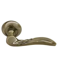 Дверная ручка на круглой розетке RUCETTI RAP 9