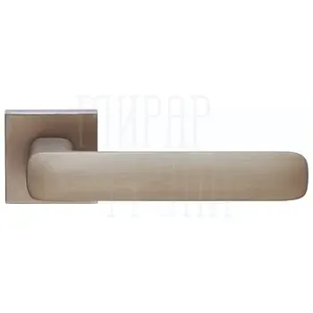 Дверная ручка на квадратной розетке Forme 490 "Sky" (FIXA)