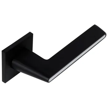 Дверная ручка на квадратной розетке ADDEN BAU "RIVER" S-530