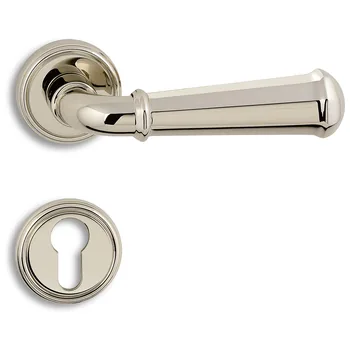 Дверная ручка на розетке Salice Paolo "Sforza" 3010