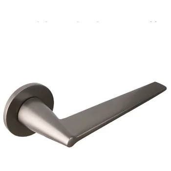 Дверная ручка из латуни Ghobestir "CITY Collection" М039 на тонком круглом основании