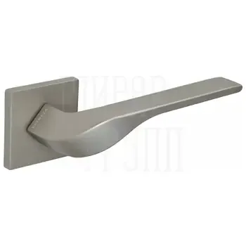 Дверная ручка Extreza Hi-tech "AURA" (Аура) 134 на квадратной розетке R15