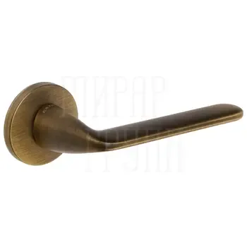 Дверная ручка Extreza Hi-Tech "Viki" (Вики) 127 на круглой розетке R16