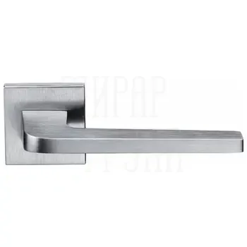 Дверная ручка Fratelli "OKIN" 8.7 на квадратной розетке