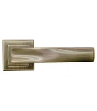 Дверная ручка на квадратной розетке RUCETTI RAP 14-S