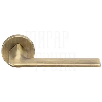 Дверные ручки Archie Sillur "SEGURO" на круглой розетке (антибакт. покрытие)