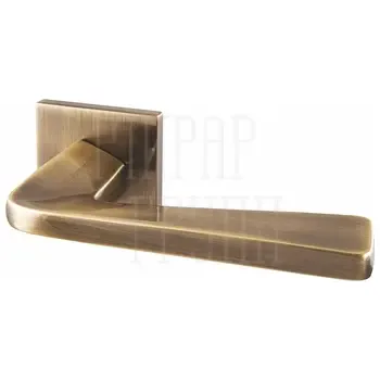 Дверная ручка Armadillo на квадратной розетке "TORSO" USS