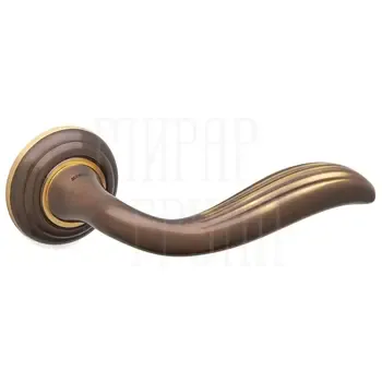 Дверная ручка на розетке Mandelli "Plisse" 981