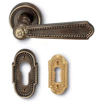 Дверная ручка на розетке Salice Paolo "Hannover" 4350