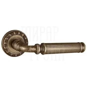 Дверная ручка Punto (Пунто) на круглой розетке "BELLAGIO" MT