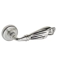 Дверная ручка на розетке Venezia "Opera" D1