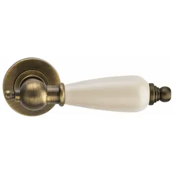 Дверные ручки на розетке Archie Genesis "Redondo" (20G)