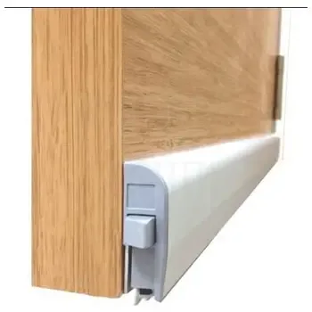 Автоматический порог-уплотнитель Venezia 1450 накладной для деревянной двери 700-600 мм одинарной регулировки