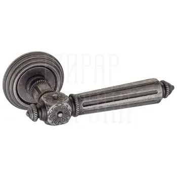 Дверная ручка Fratelli "TORCELLO" D8 на круглой розетке