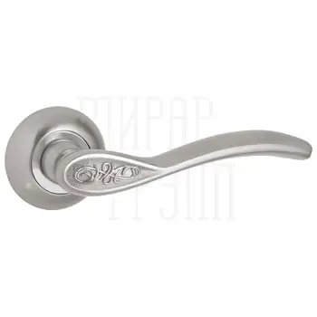 Дверная ручка Ajax (Аякс) на круглой розетке "SILVA" JR